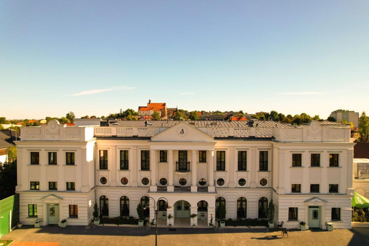 Aparthotel Arkadia Radziejów Esterno foto