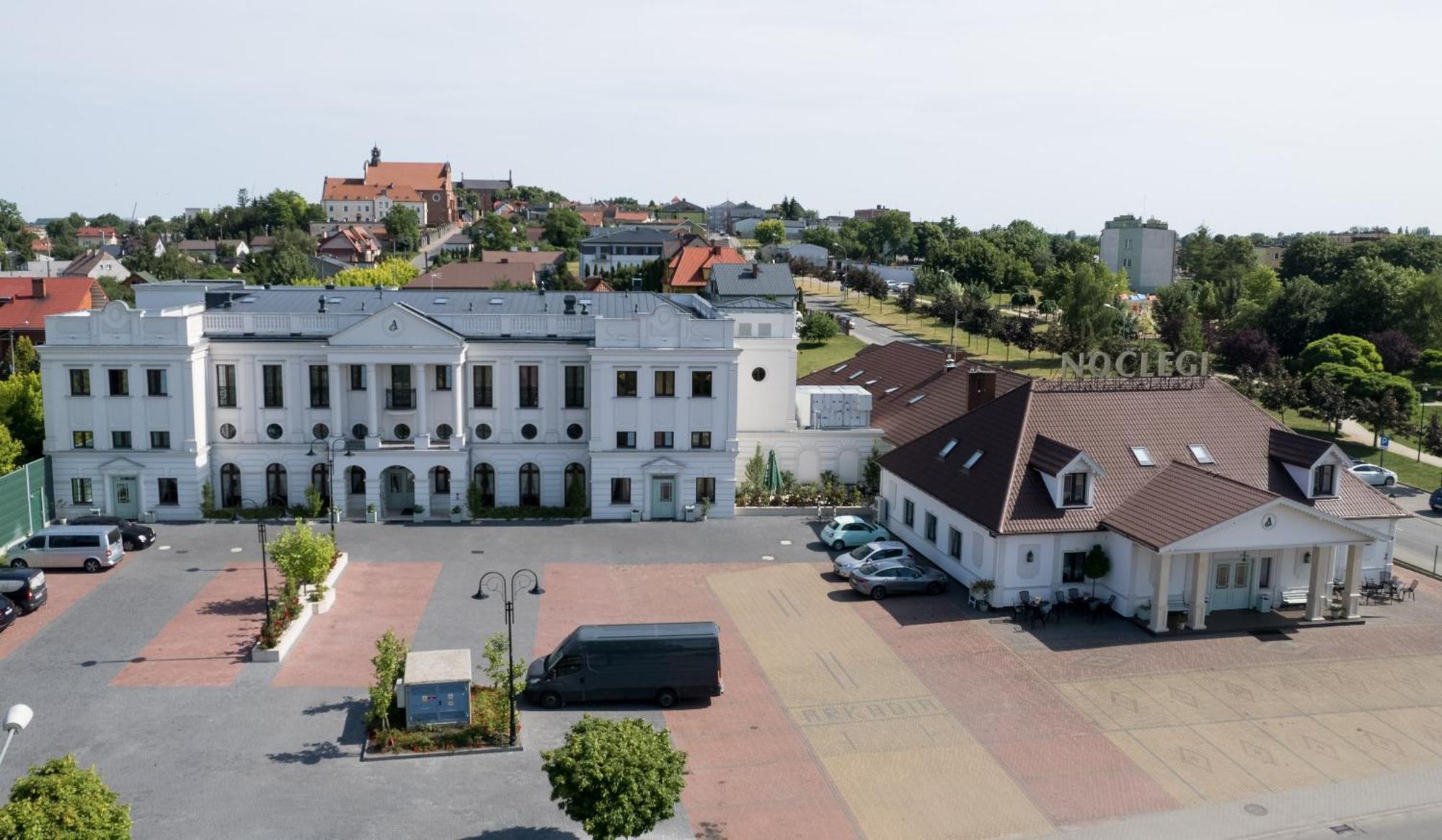 Aparthotel Arkadia Radziejów Esterno foto